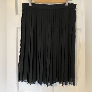 Club Monaco Pleated Skirt
